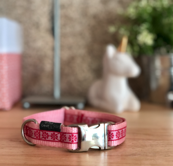 Collier à motif rose tilda pour chien