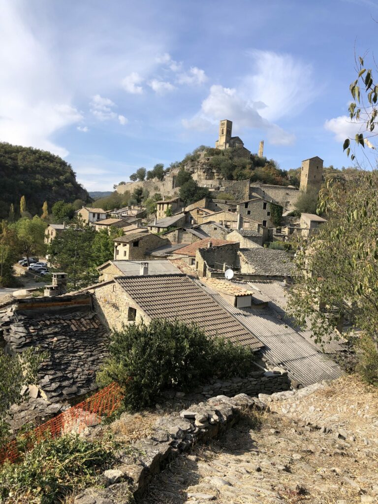 Le village médiéval de Montañana et ses tours